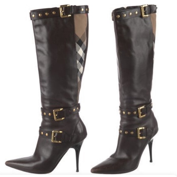 Burberry boots - Picture 1 of 4